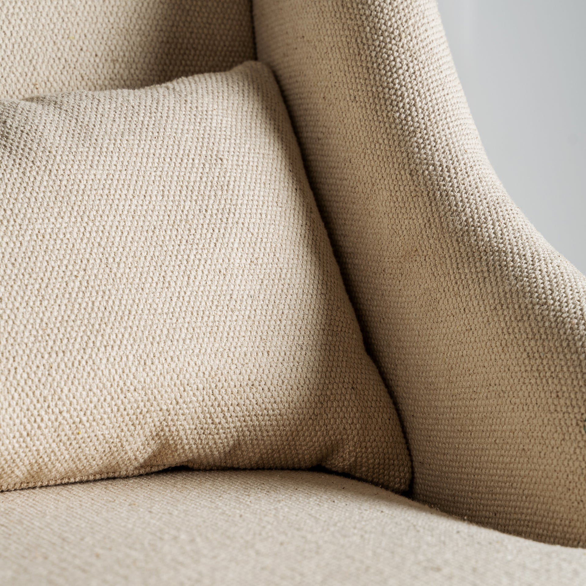 OBJAT ARMCHAIR